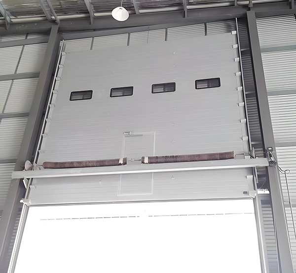 天祝工业滑升门