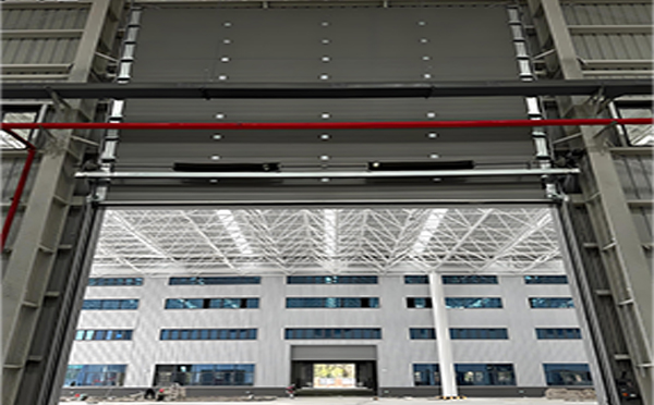 天祝工业提升门