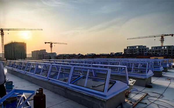 消防天祝排烟窗工作原理